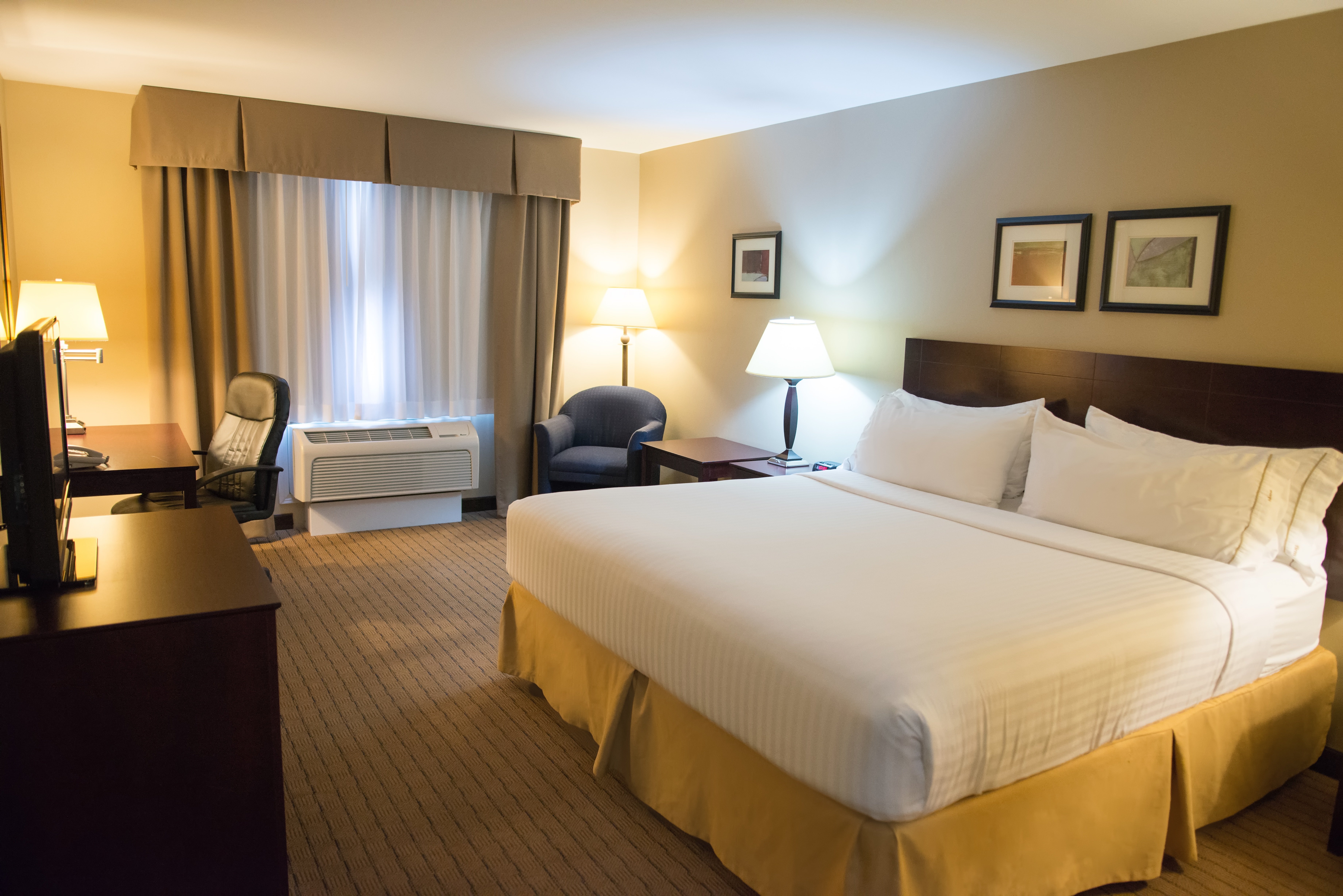 holiday inn express devils lake by ihg