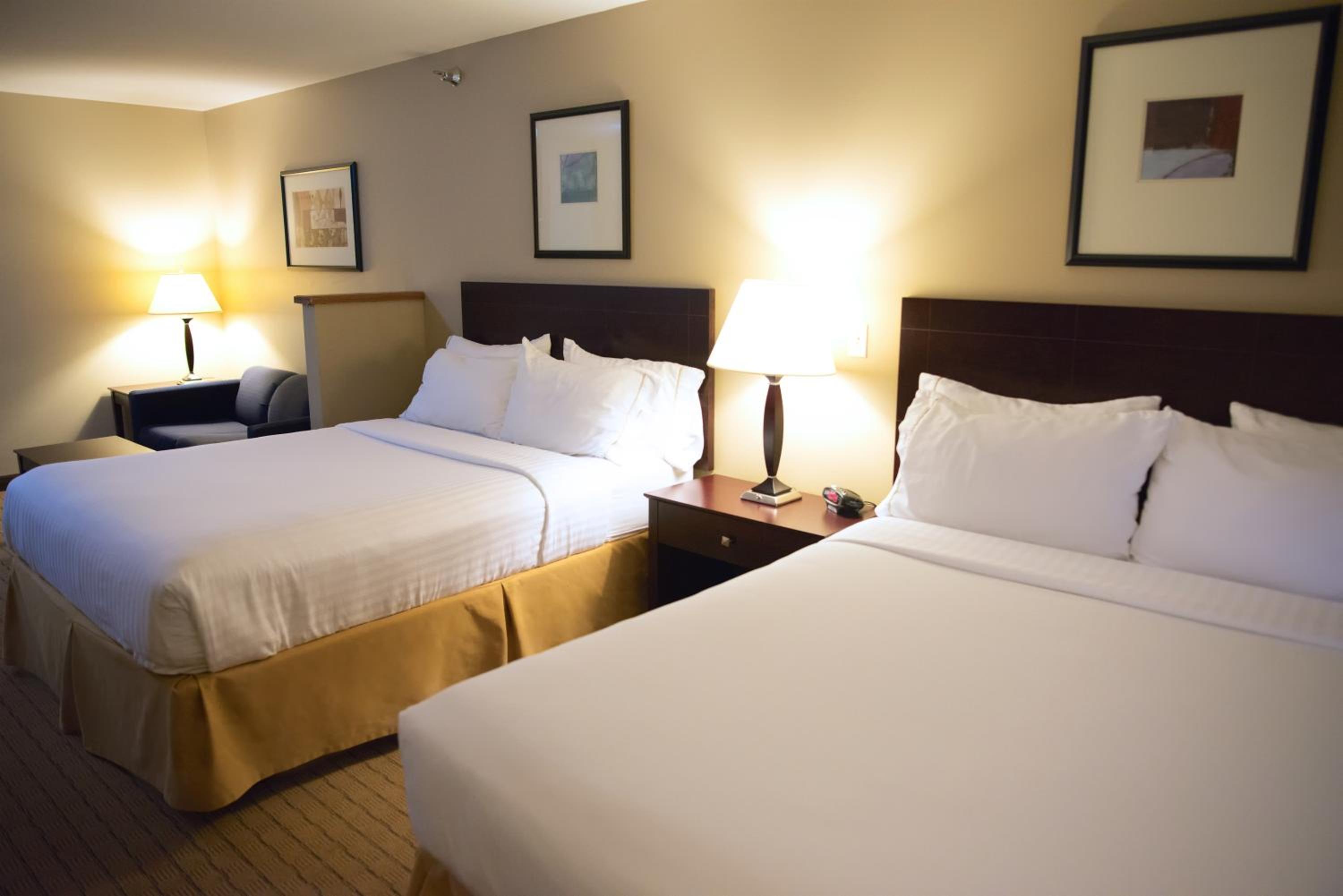 holiday inn express devils lake by ihg