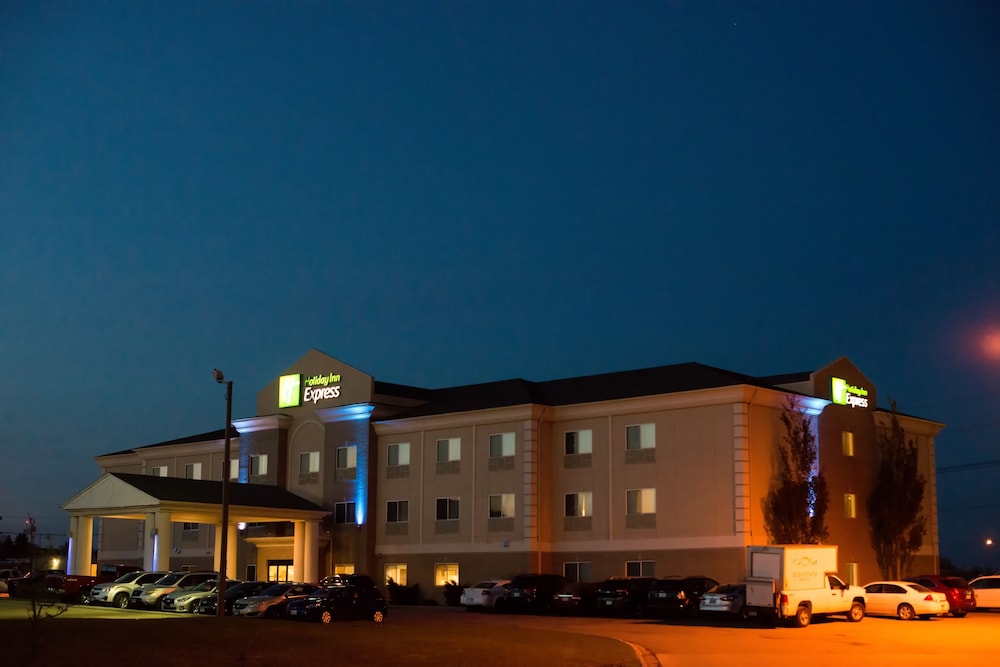 holiday inn express devils lake by ihg