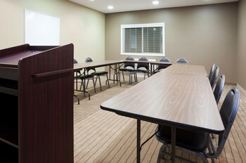 holiday inn express devils lake by ihg