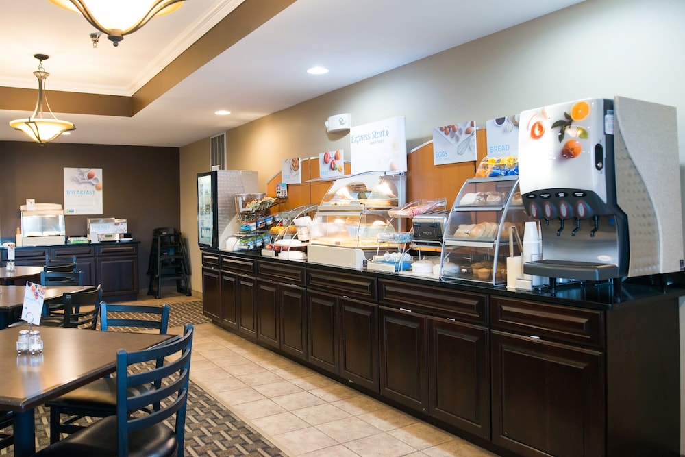 holiday inn express devils lake by ihg