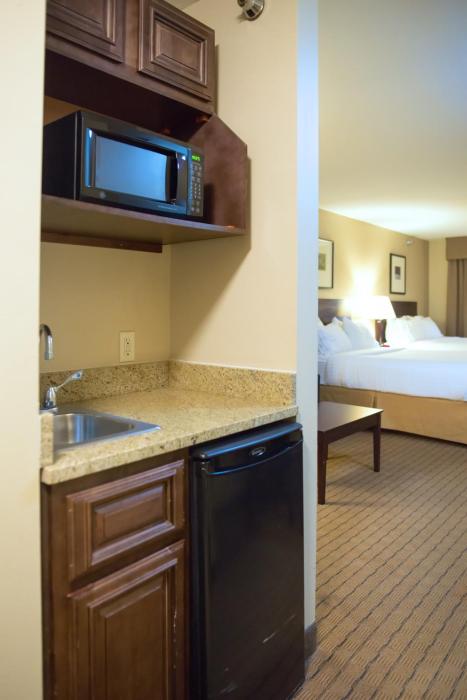 holiday inn express devils lake by ihg