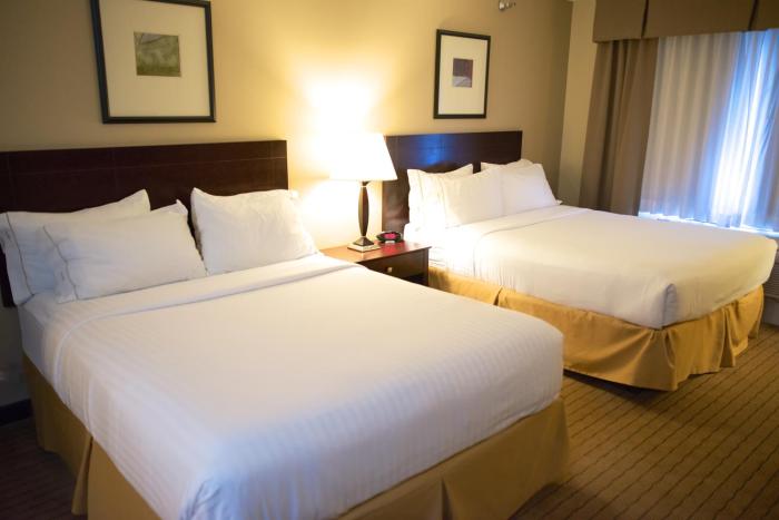 holiday inn express devils lake by ihg