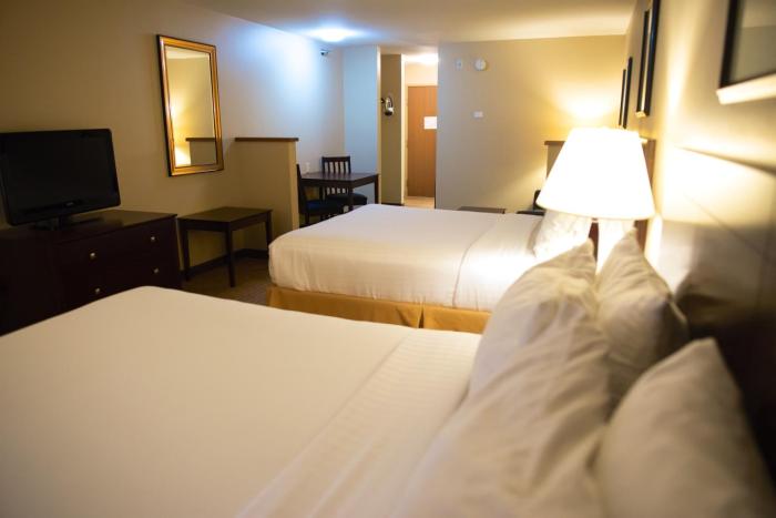 holiday inn express devils lake by ihg