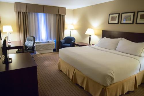holiday inn express devils lake by ihg
