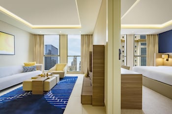 voco doha west bay suites