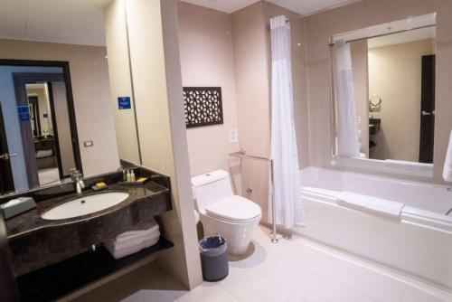 victor larco herrera