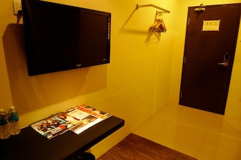 hotel austin paradise