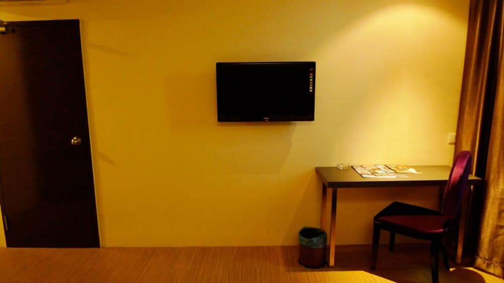 hotel austin paradise