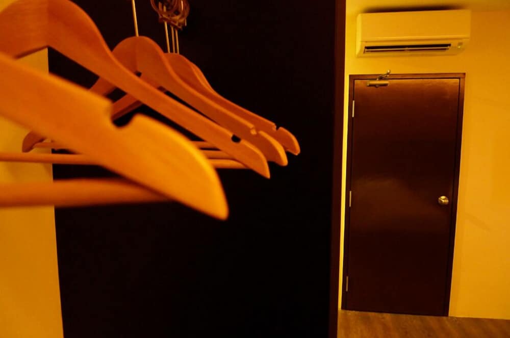 hotel austin paradise