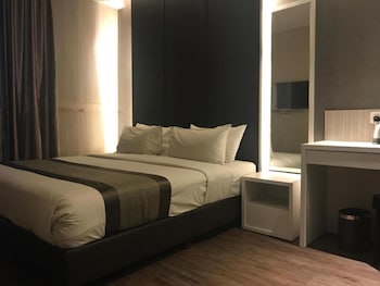 hotel austin paradise