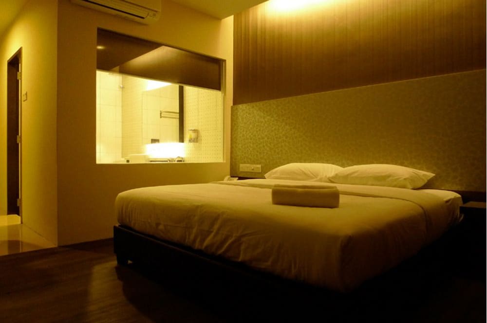 hotel austin paradise