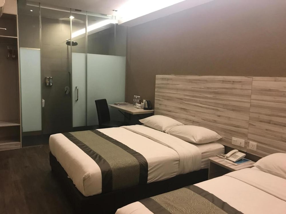 hotel austin paradise