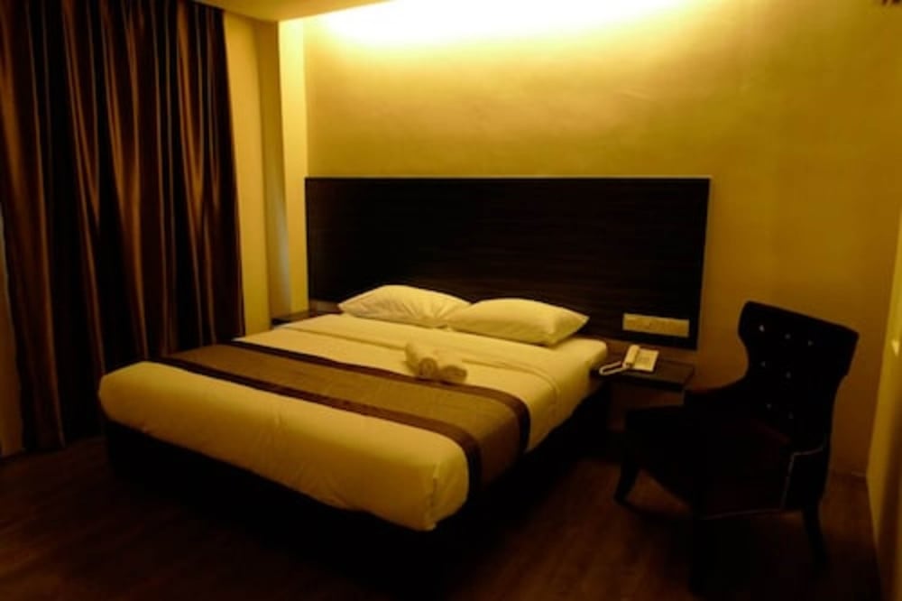 hotel austin paradise