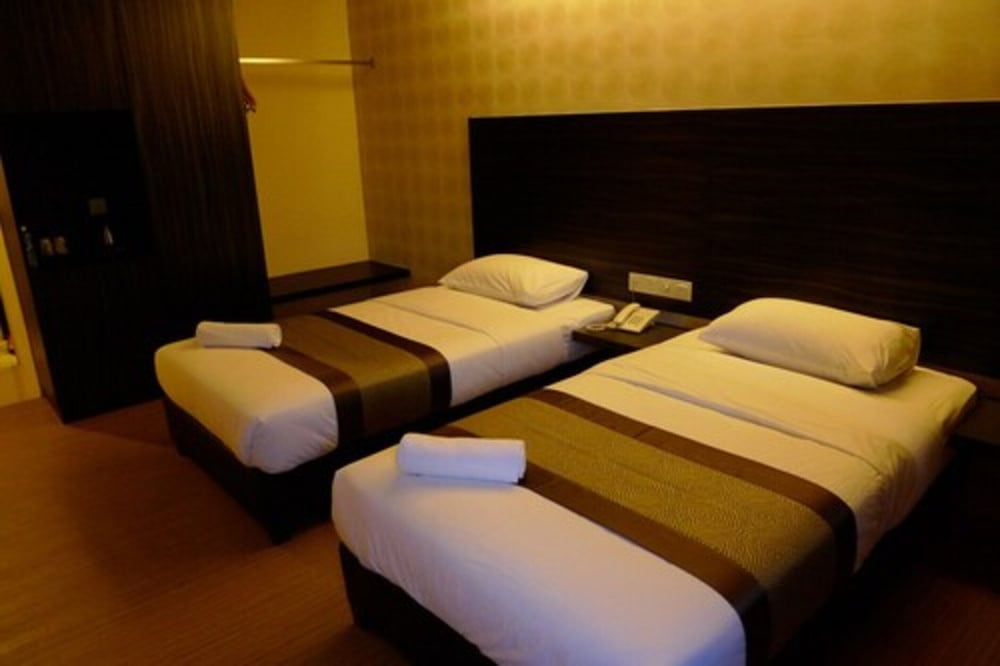 hotel austin paradise