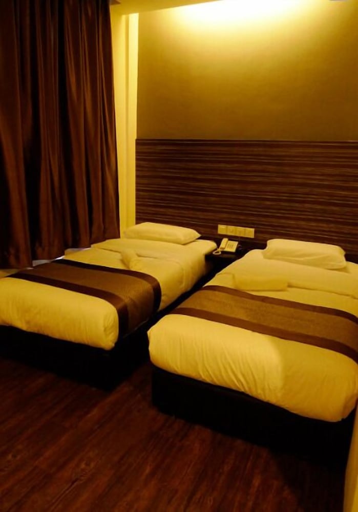 hotel austin paradise