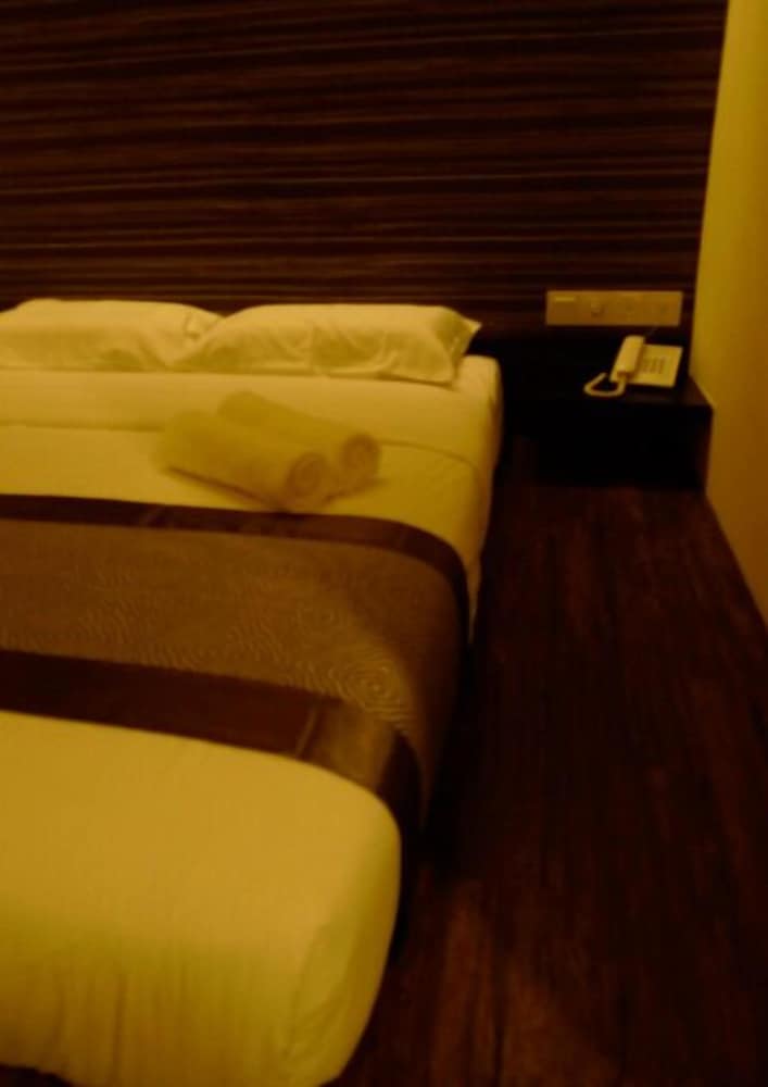 hotel austin paradise