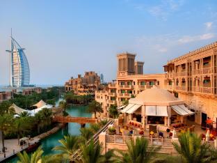 jumeirah al qasr dubai
