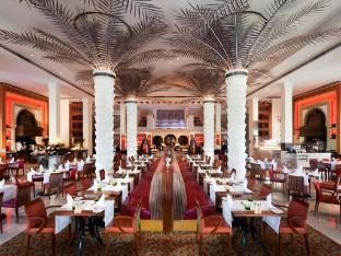 jumeirah al qasr dubai