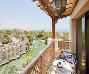 jumeirah al qasr dubai