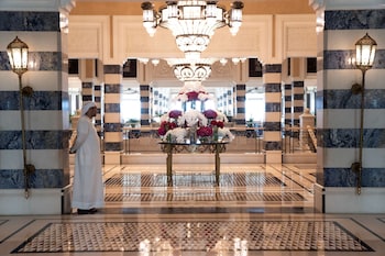 jumeirah al qasr dubai