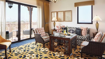 jumeirah al qasr dubai