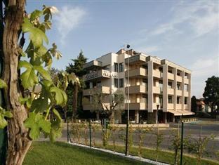 hotel cristal
