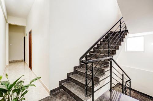 super townhouse hennur prakruthi layout bangalore