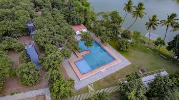 ambik riverside camp and resort