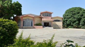 shikra tourist resort