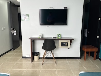 hotel greenview medellin