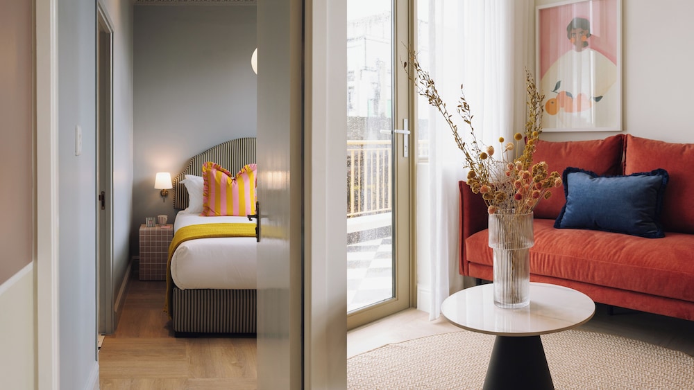 the trade boutique hotel