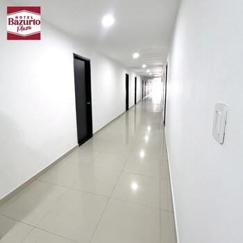 hotel bazurto plaza