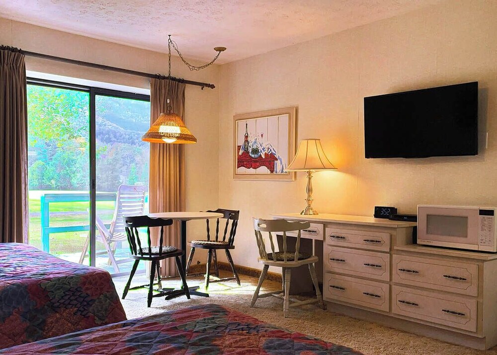 lodge at mount mitchell