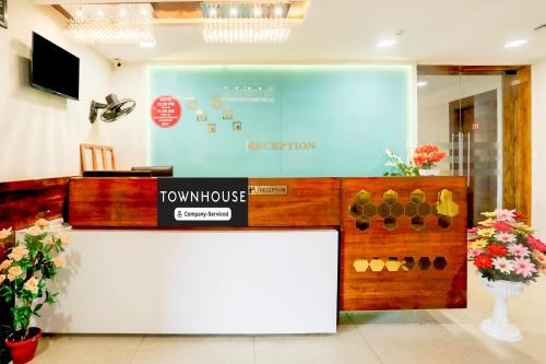 super townhouse prahladnagar