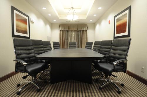 holiday inn express somerset by ihg