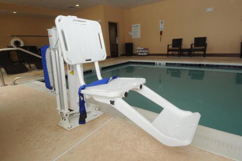 holiday inn express somerset by ihg
