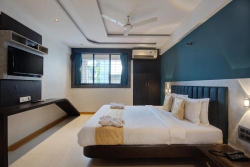 Time Square Hotel,,3 star