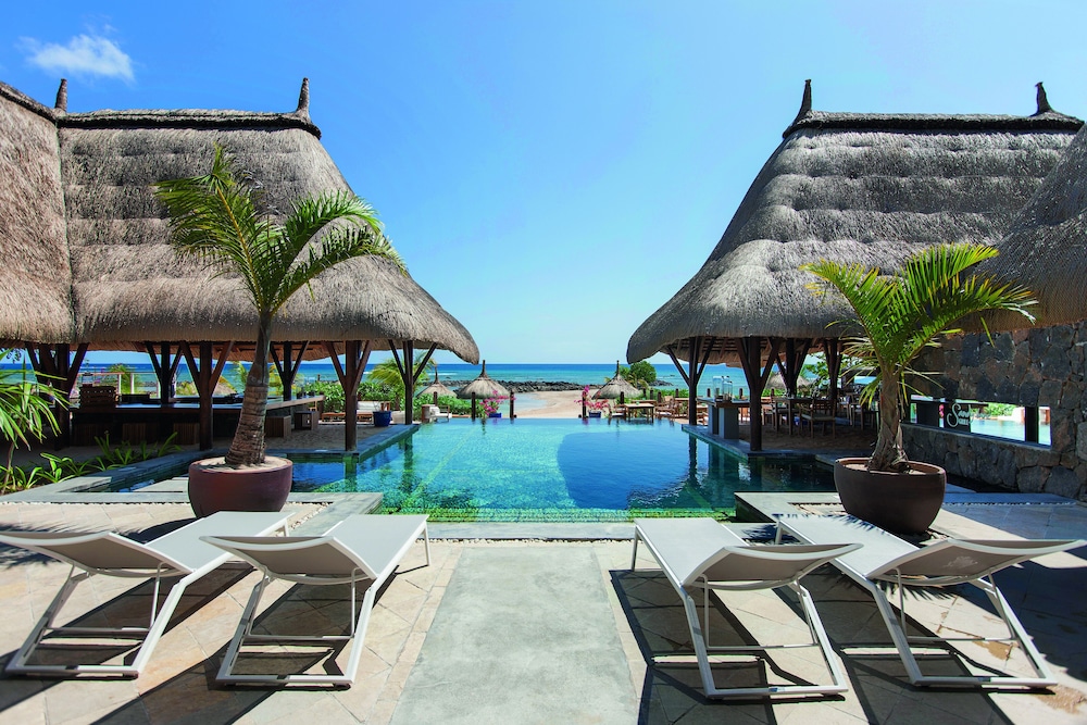 veranda pointe aux biches hotel