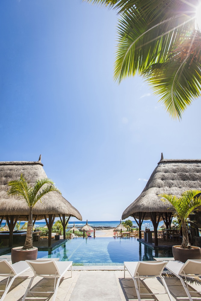 veranda pointe aux biches hotel