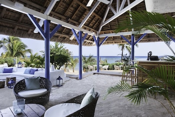 veranda pointe aux biches hotel