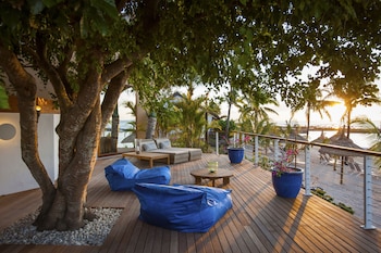 veranda pointe aux biches hotel