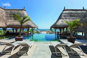 veranda pointe aux biches hotel