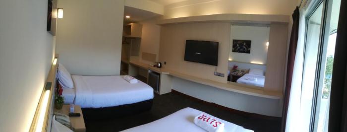 serdang lake view resort
