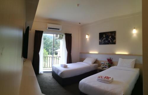 serdang lake view resort