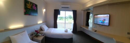 serdang lake view resort