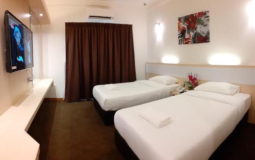 serdang lake view resort