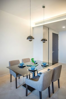 Tropicana The Residences Premier Suites Klcc,121, Jln Ampang, Kuala Lumpur,5 star