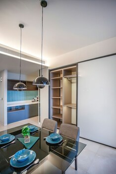 Tropicana The Residences Premier Suites Klcc,121, Jln Ampang, Kuala Lumpur,5 star