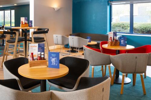 holiday inn express stafford by ihg